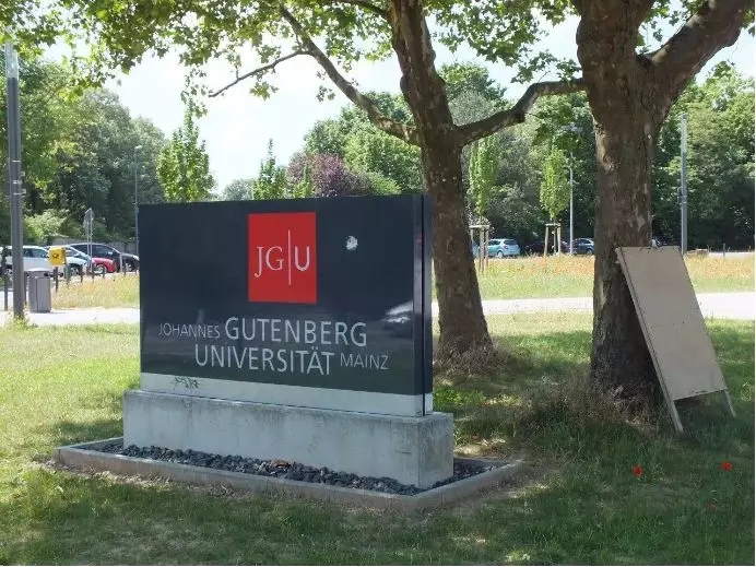 德国美因茨大学运动科学女同av